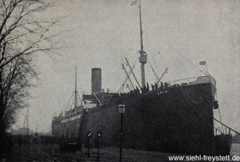 WV-Nr. 1034, Der Lloyddampfer Frankfurt mit dem II. Seebataillon an Bord sticht am Morgen des 3. Juli in See, 1900