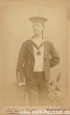 WV-Nr. 1078, Marineangehöriger, um 1900, Fotografie, 6,4 cm x 10,4 cm, Privatbesitz