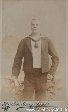 WV-Nr. 1008, Marineangehöriger, um 1900, Fotografie, 6,2 cm x 10,2 cm, Privatbesitz