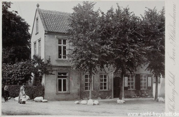 WV-Nr. 1017, Haus der Getreuen in Jever, 1896, Fotografie, 16,5 cm x 10,7 cm, Privatbesitz