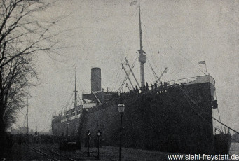 WV-Nr. 1034, Der Lloyddampfer Frankfurt mit dem II. Seebataillon an Bord sticht am Morgen des 3. Juli in See, 1900