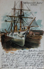 WV-Nr. 182, Unbekannter Ort, S.M. Schulschiff Sophie im Dock, um 1900, Lithographie