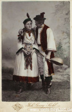 WV-Nr. 1056, J. G. Siehl mit Frau Minna Klara, 1890-1900, Fotografie, 10 cm x 14,5 cm, Privatbesitz