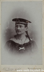 WV-Nr. 1064, Marineangehöriger, um 1900, Fotografie, 6,3 cm x 10,4 cm, Privatbesitz