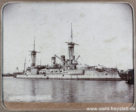 WV-Nr. 1080, Unbekannter Ort, SMS Weissenberg, um 1900, 26 cm x 20 cm, Fotografie